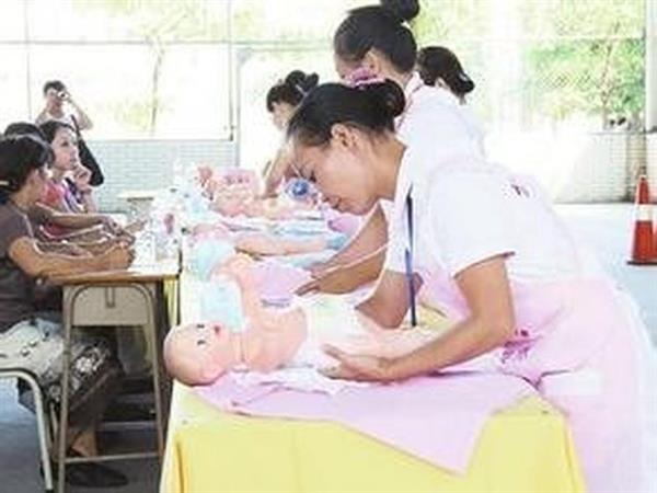 在菏澤市東華職業培訓學校學習家政護理專業靠譜嗎？
